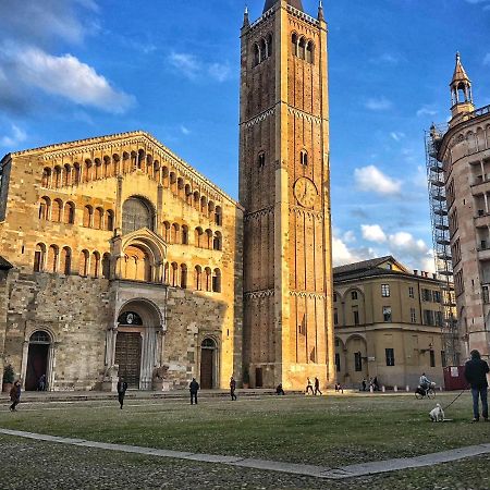 Opera 11 R&B Bed and Breakfast Parma Buitenkant foto
