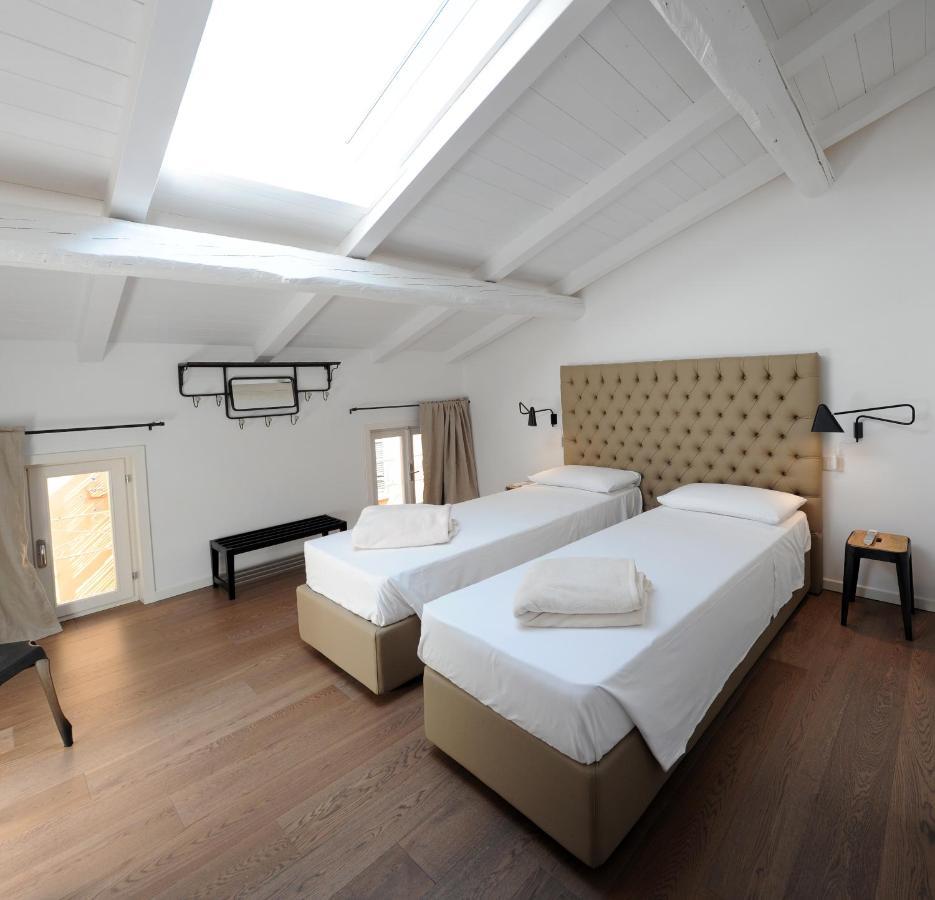Opera 11 R&B Bed and Breakfast Parma Buitenkant foto