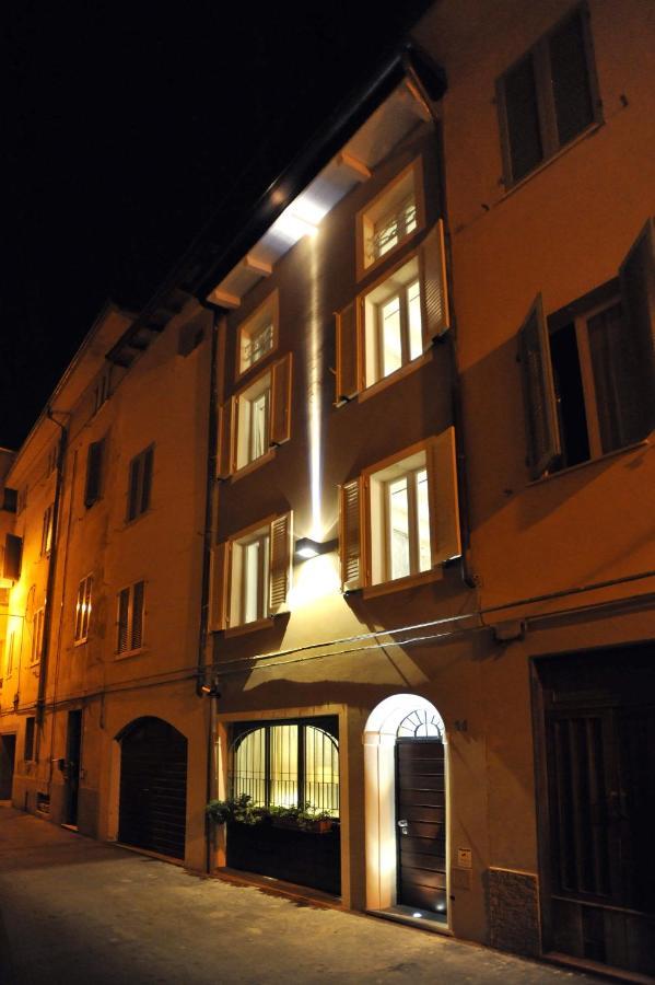 Opera 11 R&B Bed and Breakfast Parma Buitenkant foto